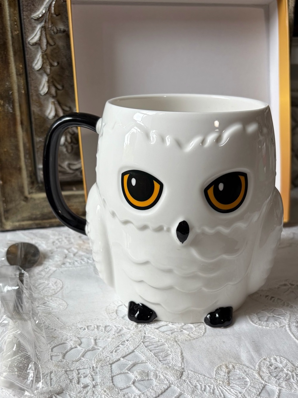 Harry Potter white ceramic Owl Hedwig Mug & spoon nwt
